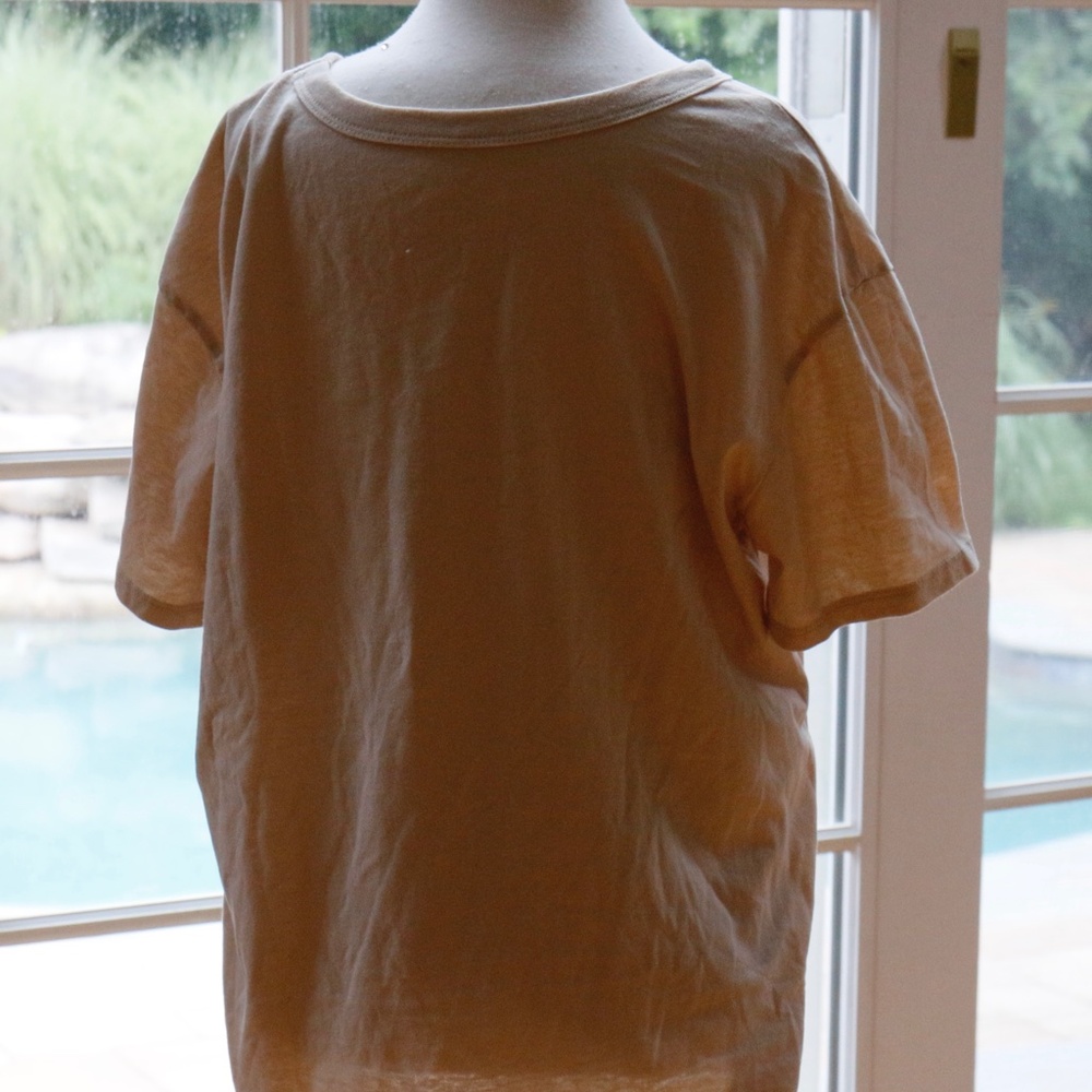 Disney Winnie the Pooh Women's Tan T-shirt size Large - Picture 2 of 2